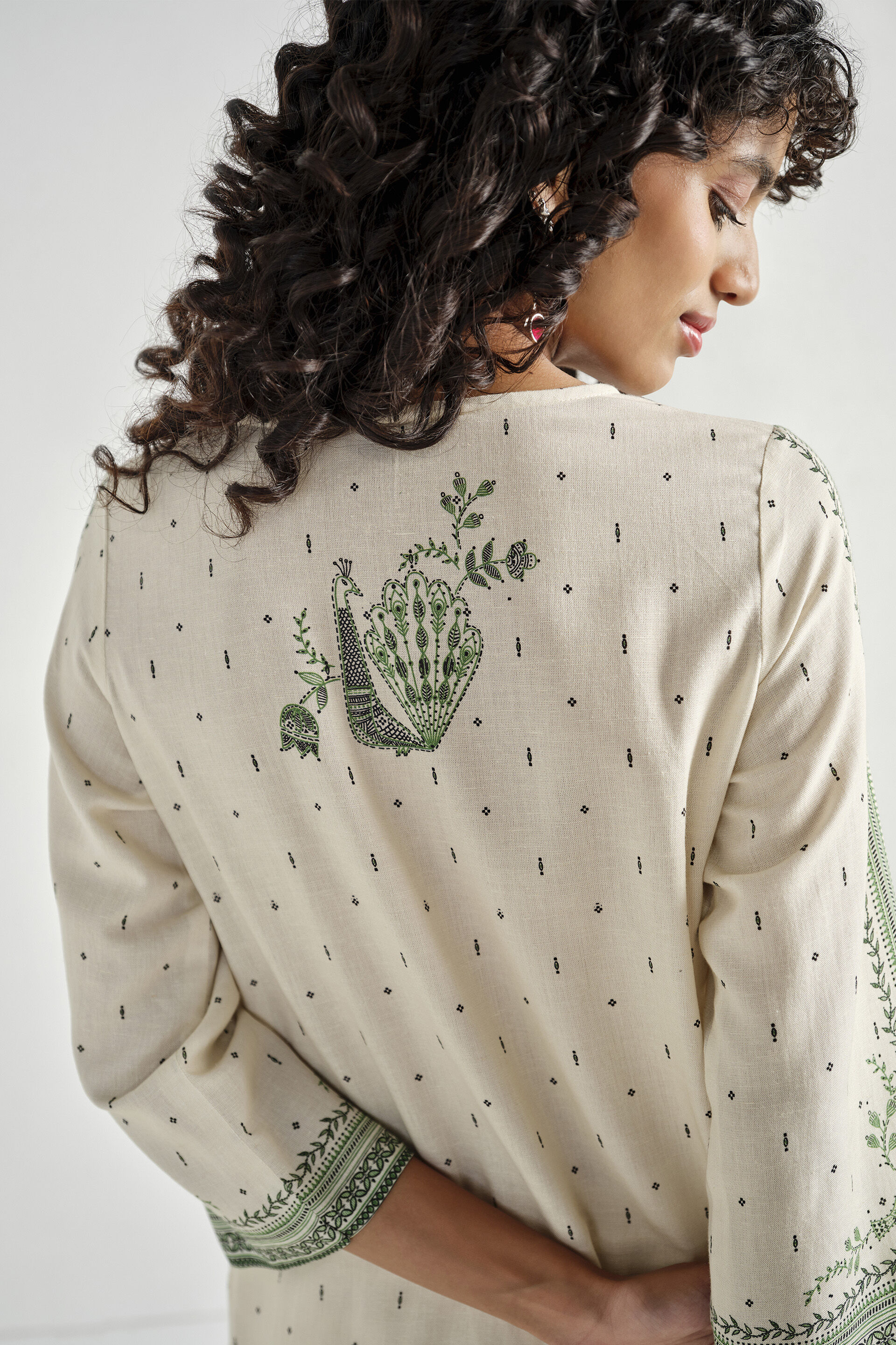 Amaha Embroidered Kurta, Off White, image 5